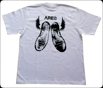 Kicks Tee